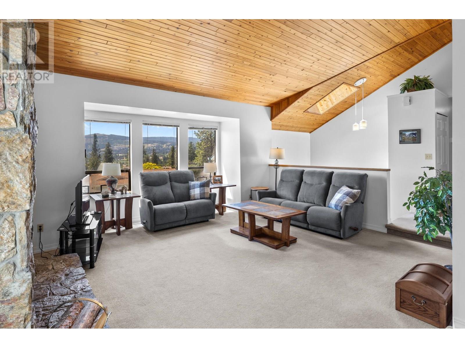 Property at 3202 Sunset Place image 5