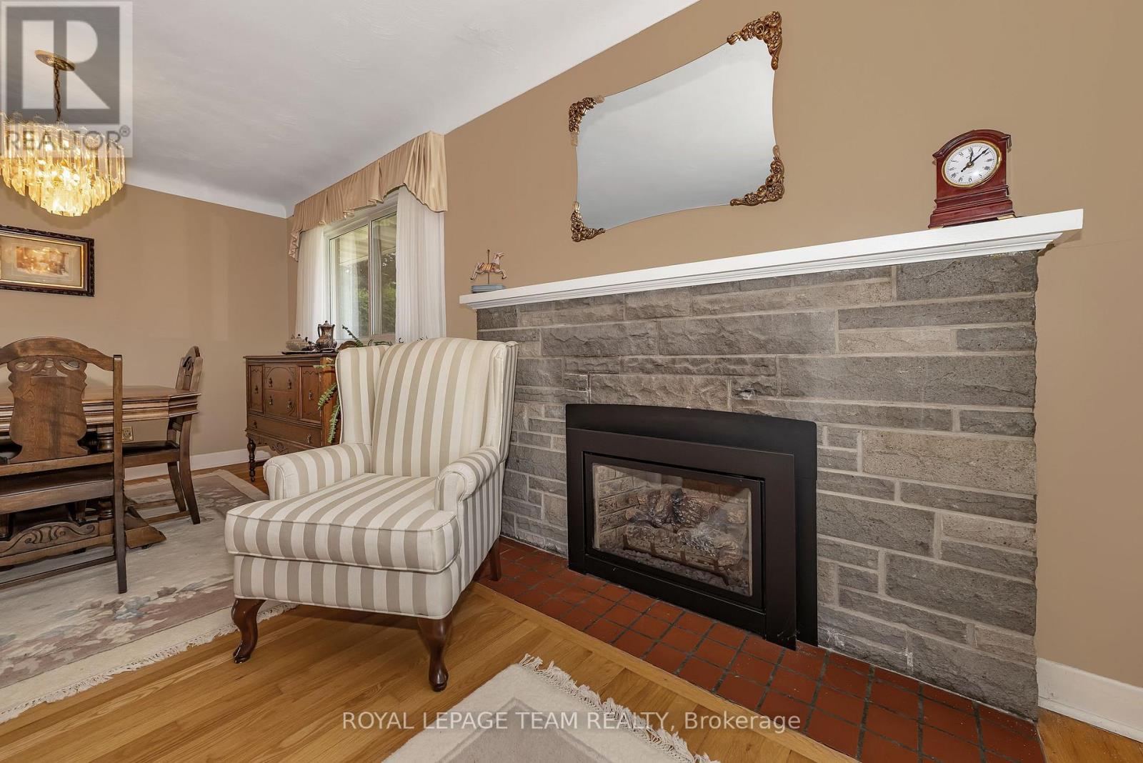 1830 Kerr Avenue, Ottawa, Ontario  K2A 1J3 - Photo 10 - X12293723