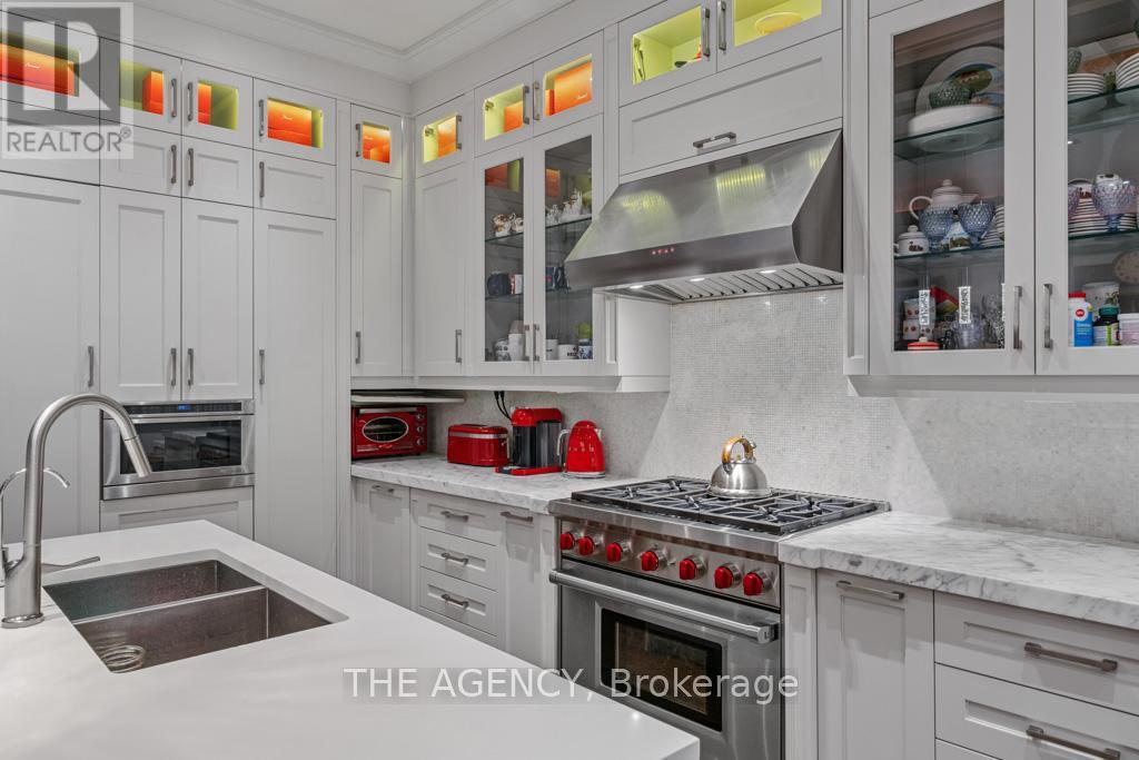 52 Carmichael Avenue, Toronto, Ontario  M5M 2W7 - Photo 11 - C12293590