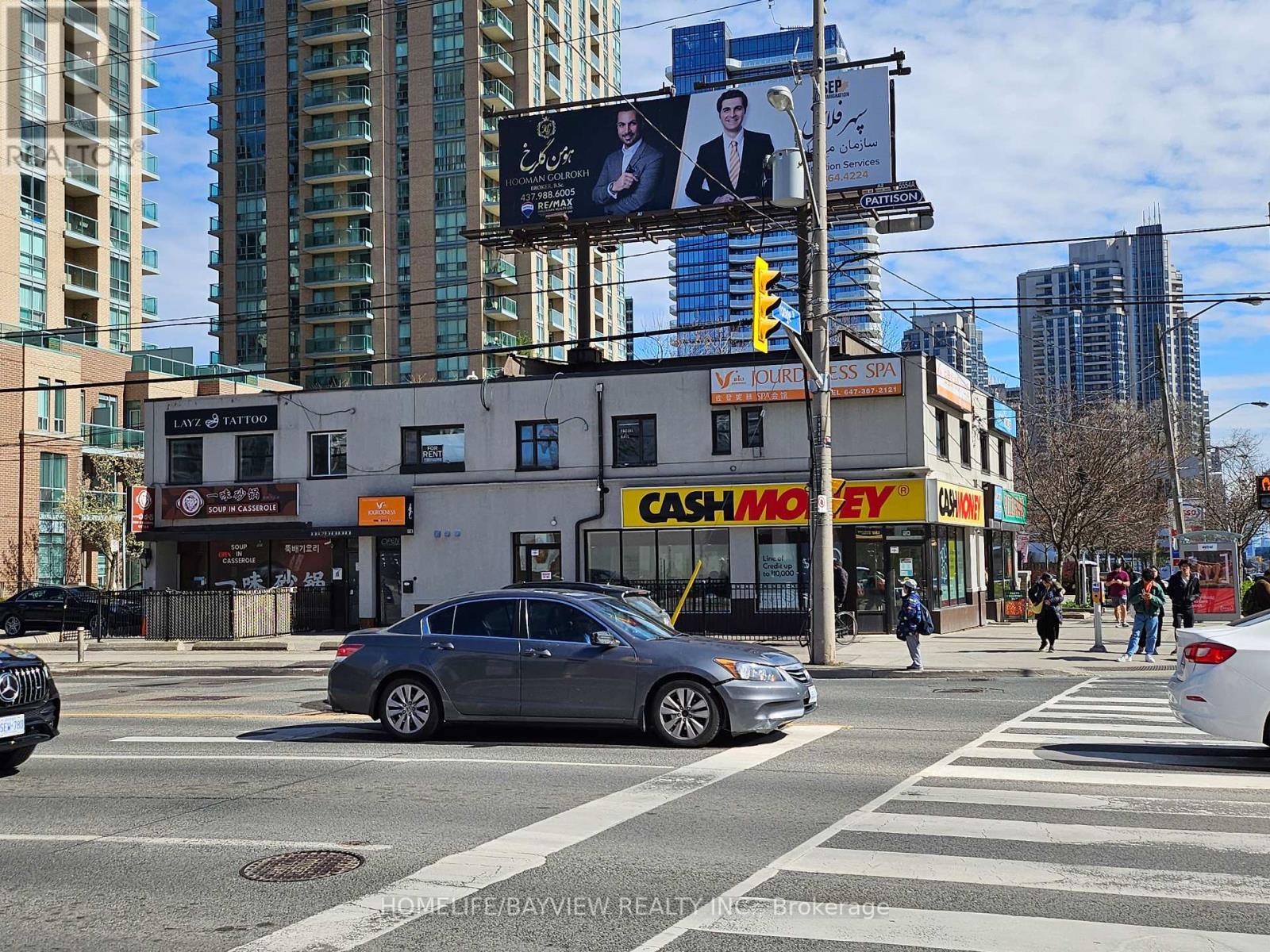 5587 YONGE STREET, Toronto, Ontario