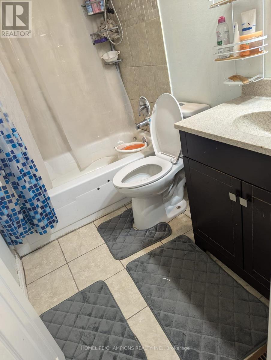 12 Greypoint Drive, Toronto, Ontario  M1B 1M1 - Photo 17 - E12293661