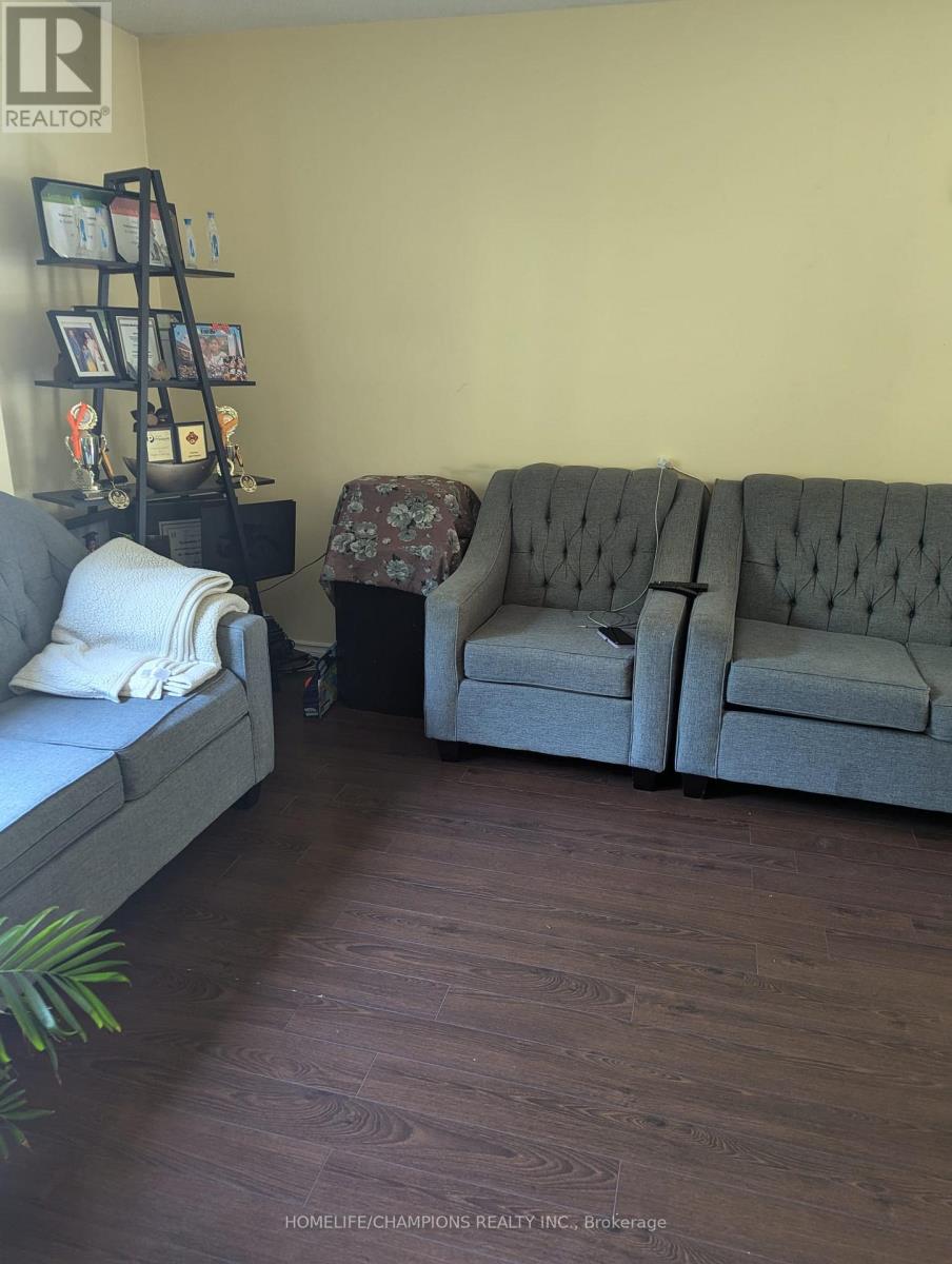 Property at 12 GREYPOINT DRIVE image 4