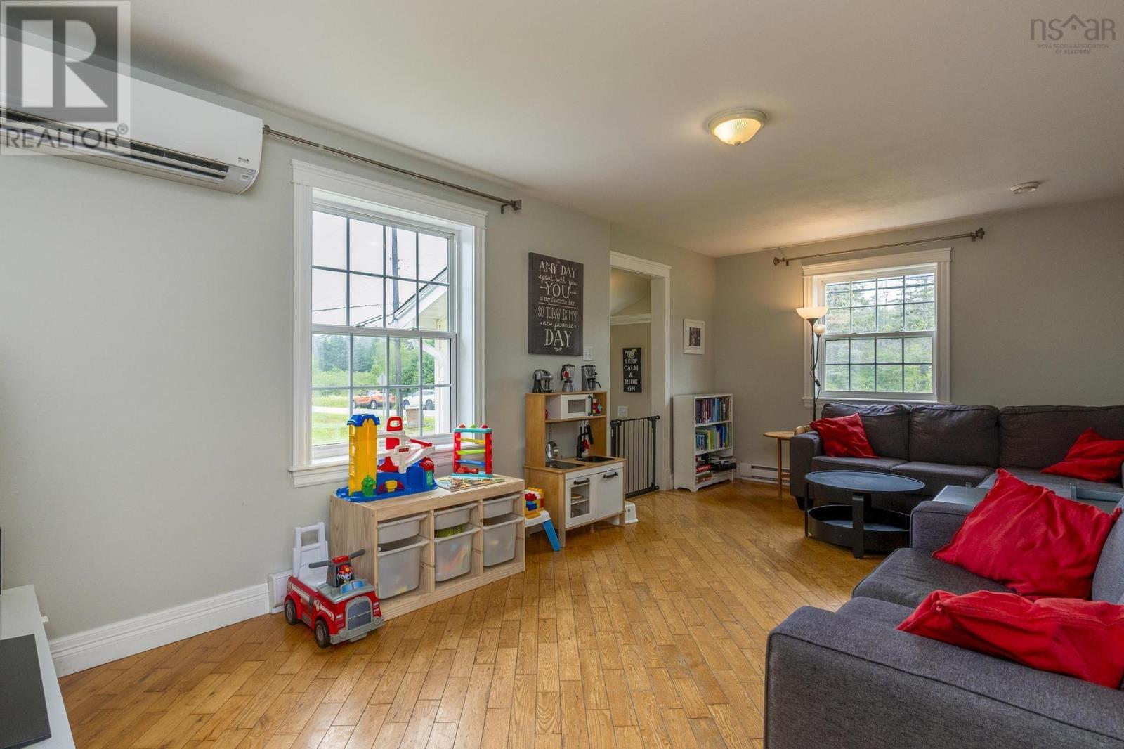 Property at 336 West Lawrencetown Road image 1
