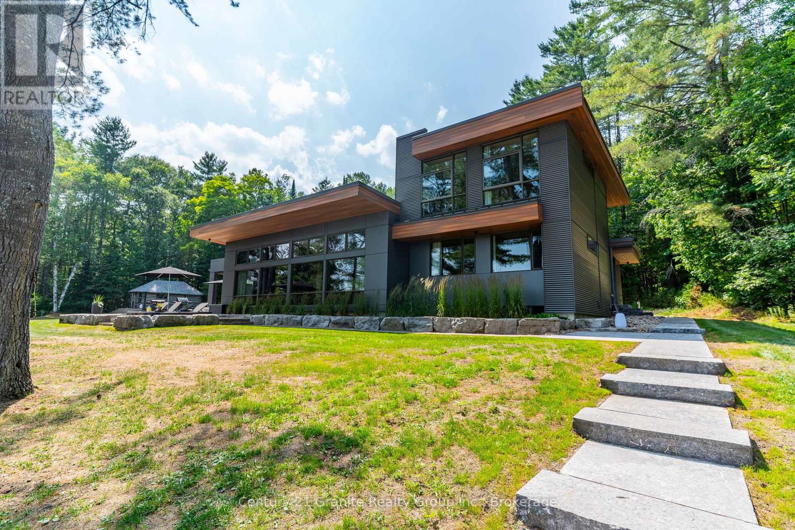 1085 Grace Road, Minden Hills (Minden), Ontario  K0M 2K0 - Photo 25 - X12293704
