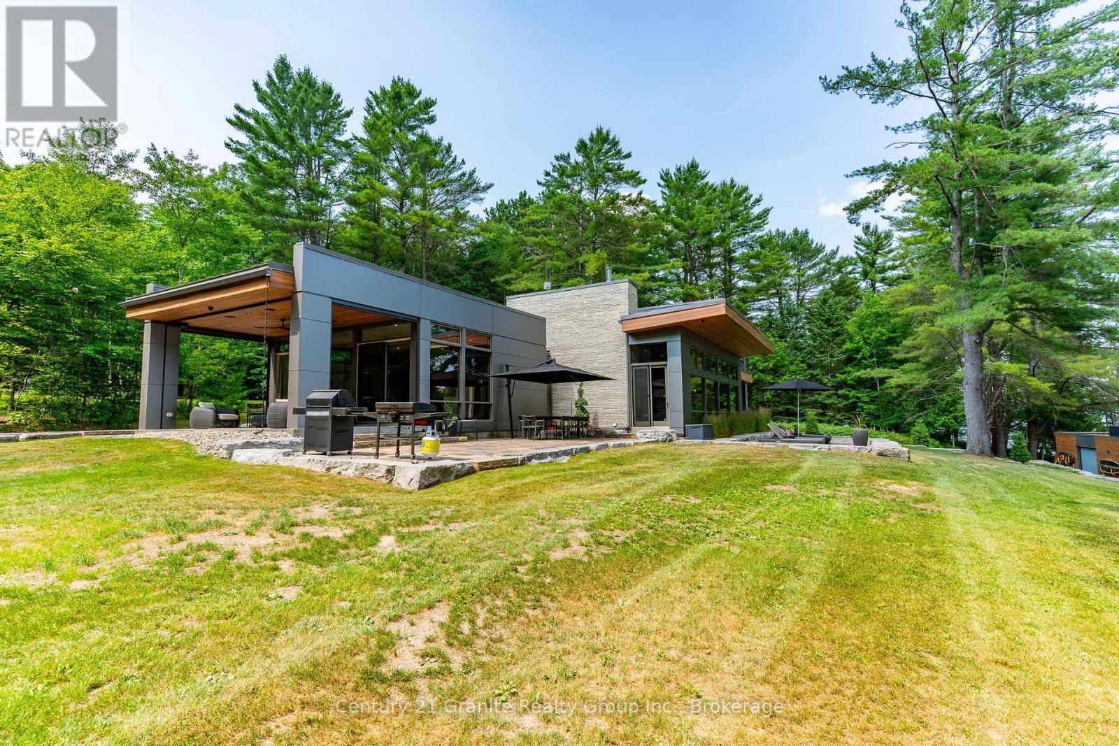 1085 Grace Road, Minden Hills (Minden), Ontario  K0M 2K0 - Photo 31 - X12293704