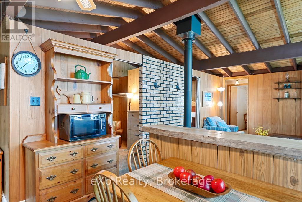 670 Mallory Beach Road, South Bruce Peninsula, Ontario  N0H 2T0 - Photo 12 - X12293739
