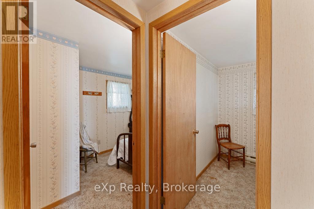 670 Mallory Beach Road, South Bruce Peninsula, Ontario  N0H 2T0 - Photo 20 - X12293739