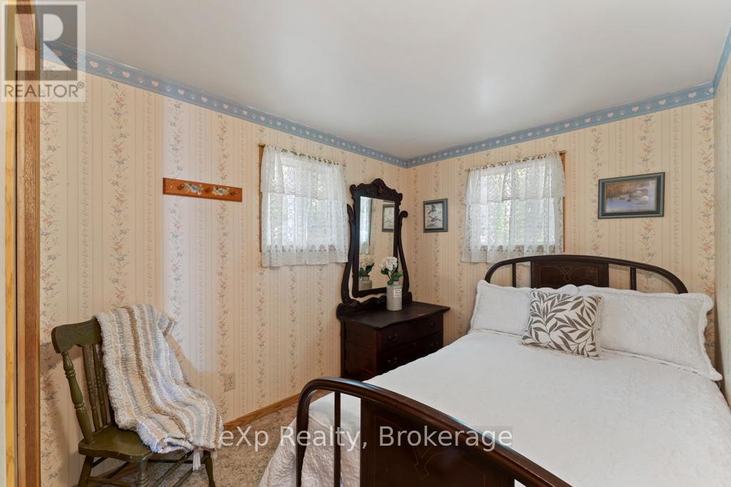 670 Mallory Beach Road, South Bruce Peninsula, Ontario  N0H 2T0 - Photo 22 - X12293739
