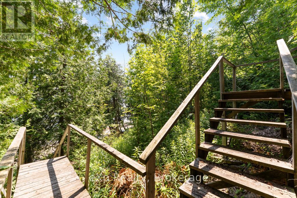 670 Mallory Beach Road, South Bruce Peninsula, Ontario  N0H 2T0 - Photo 32 - X12293739