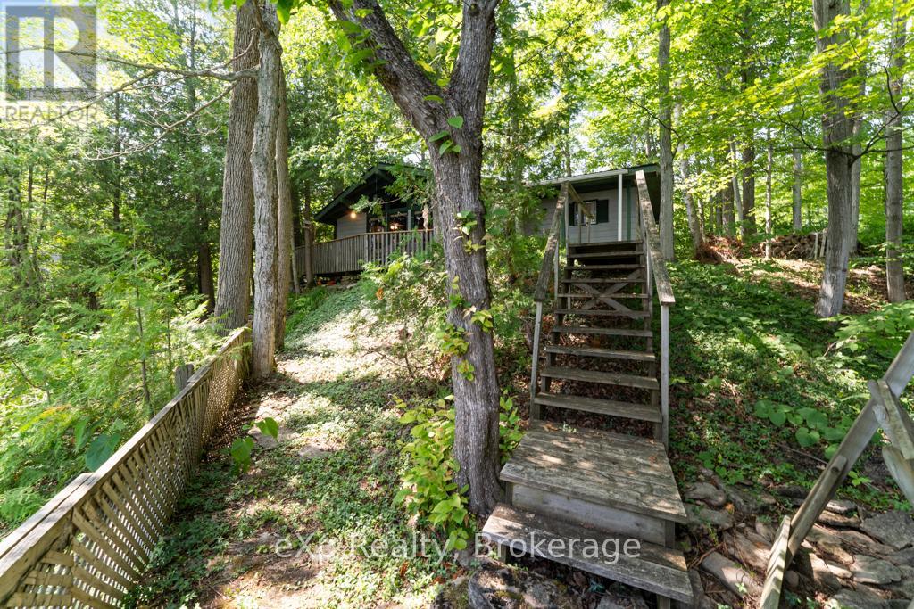 670 Mallory Beach Road, South Bruce Peninsula, Ontario  N0H 2T0 - Photo 37 - X12293739