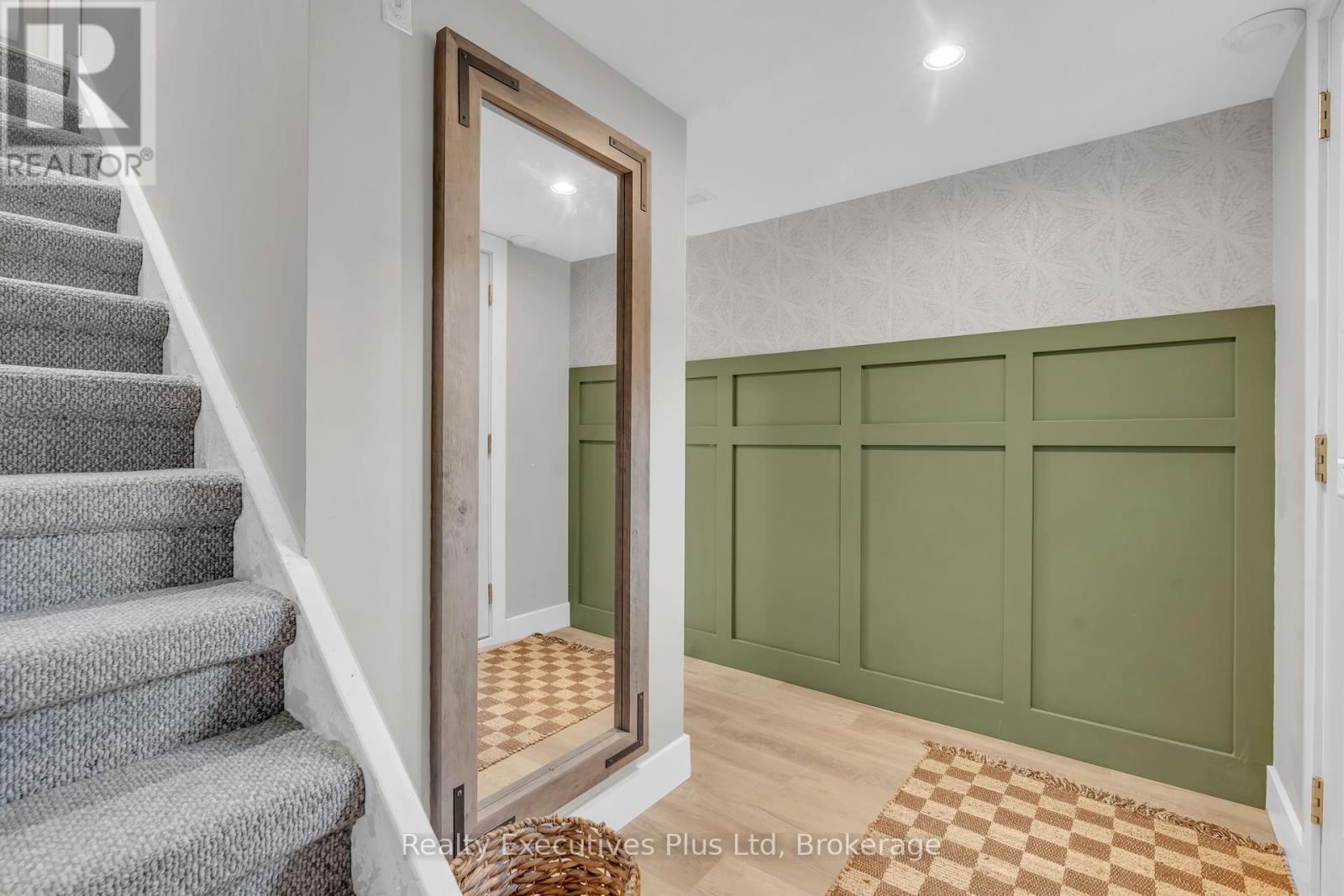 135 Cityview Drive, Guelph, Ontario  N1E 6Y7 - Photo 20 - X12293741