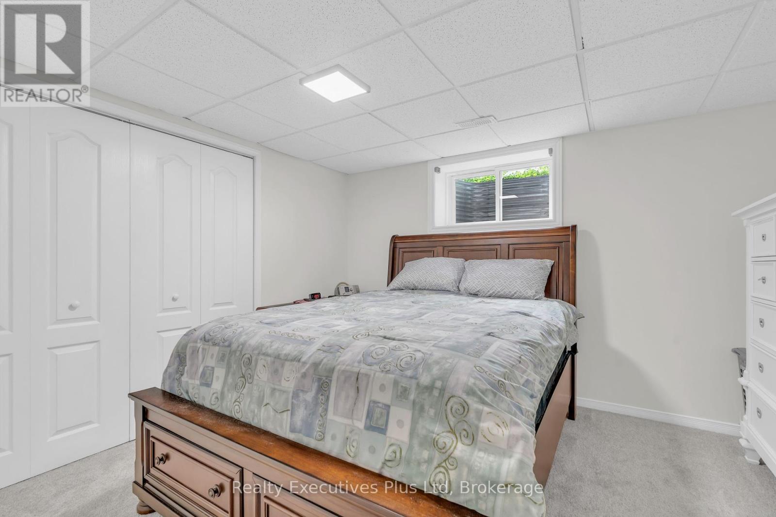 135 Cityview Drive, Guelph, Ontario  N1E 6Y7 - Photo 30 - X12293741