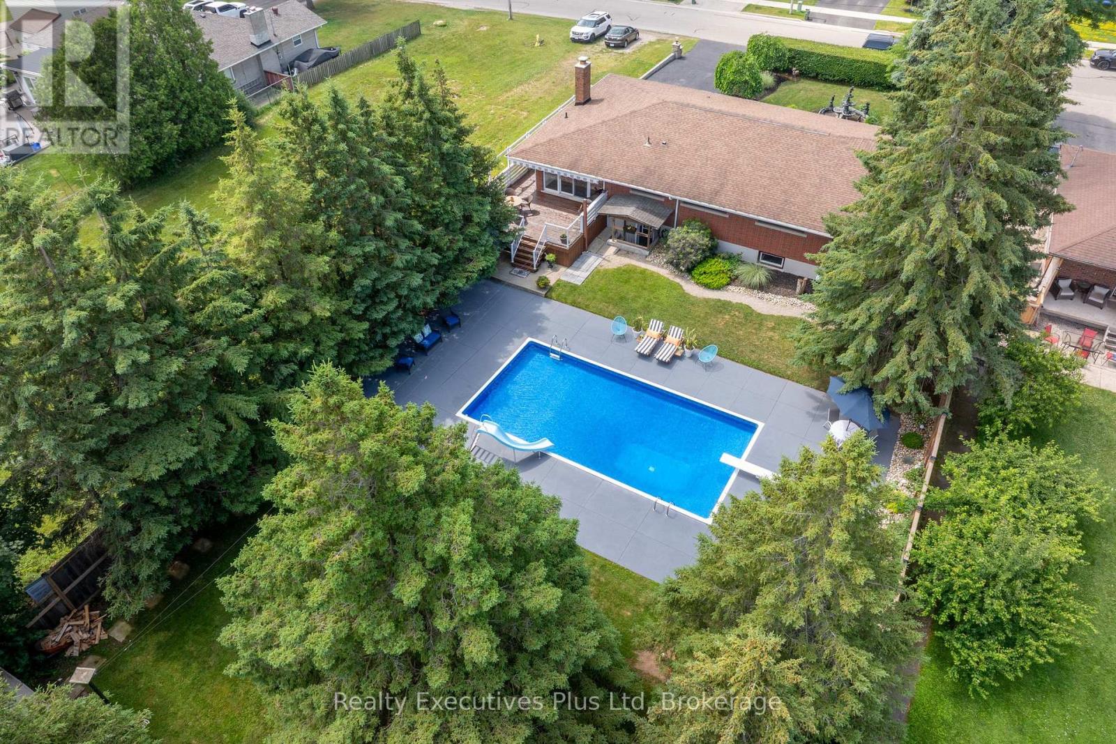 135 Cityview Drive, Guelph, Ontario  N1E 6Y7 - Photo 45 - X12293741