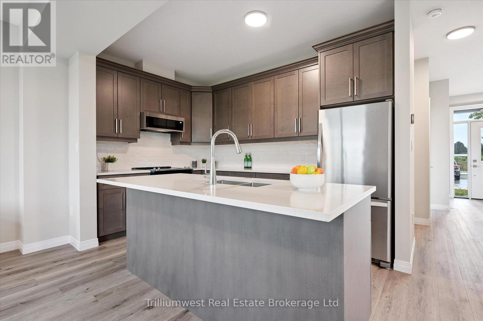 60 Ayr Meadow Crescent, North Dumfries, Ontario  N0B 1E0 - Photo 12 - X12293772