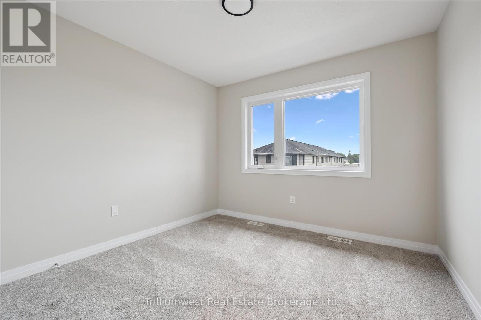 60 Ayr Meadow Crescent, North Dumfries, Ontario  N0B 1E0 - Photo 21 - X12293772