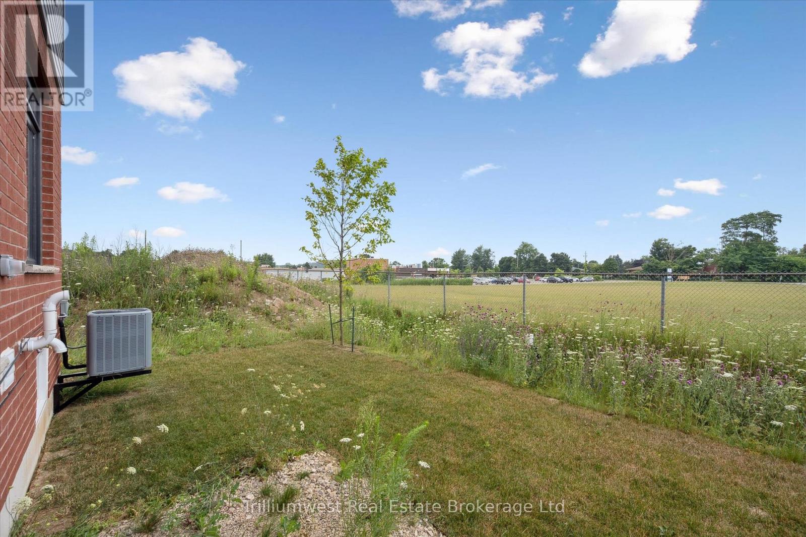 60 Ayr Meadow Crescent, North Dumfries, Ontario  N0B 1E0 - Photo 27 - X12293772