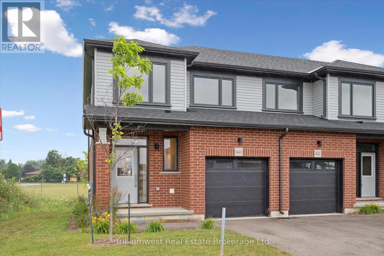 60 Ayr Meadow Crescent, North Dumfries, Ontario  N0B 1E0 - Photo 4 - X12293772