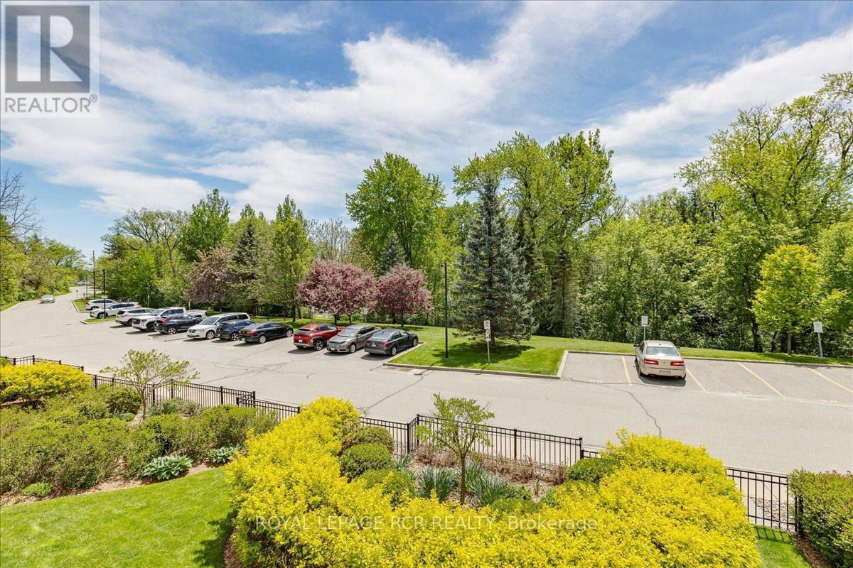 212 - 900 Bogart Mill Trail, Newmarket (Gorham-College Manor), Ontario  L3Y 8V5 - Photo 27 - N12293519