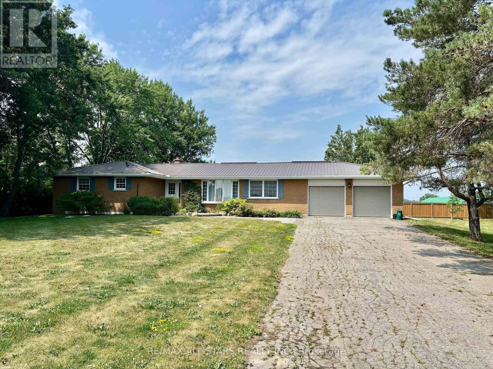 11648 Kennedy Road, Markham (Markham Village), Ontario  L6C 1P3 - Photo 2 - N12293522