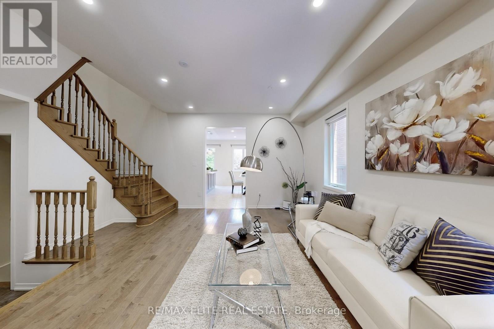 Property at 1217 MCCRON CRESCENT image 4