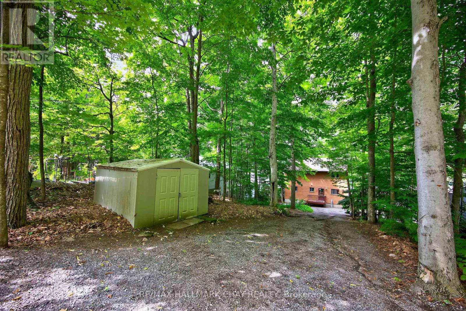 176 Farlain Lake Road E, Tiny, Ontario L9M 0B5 - Photo 11 - S12293551