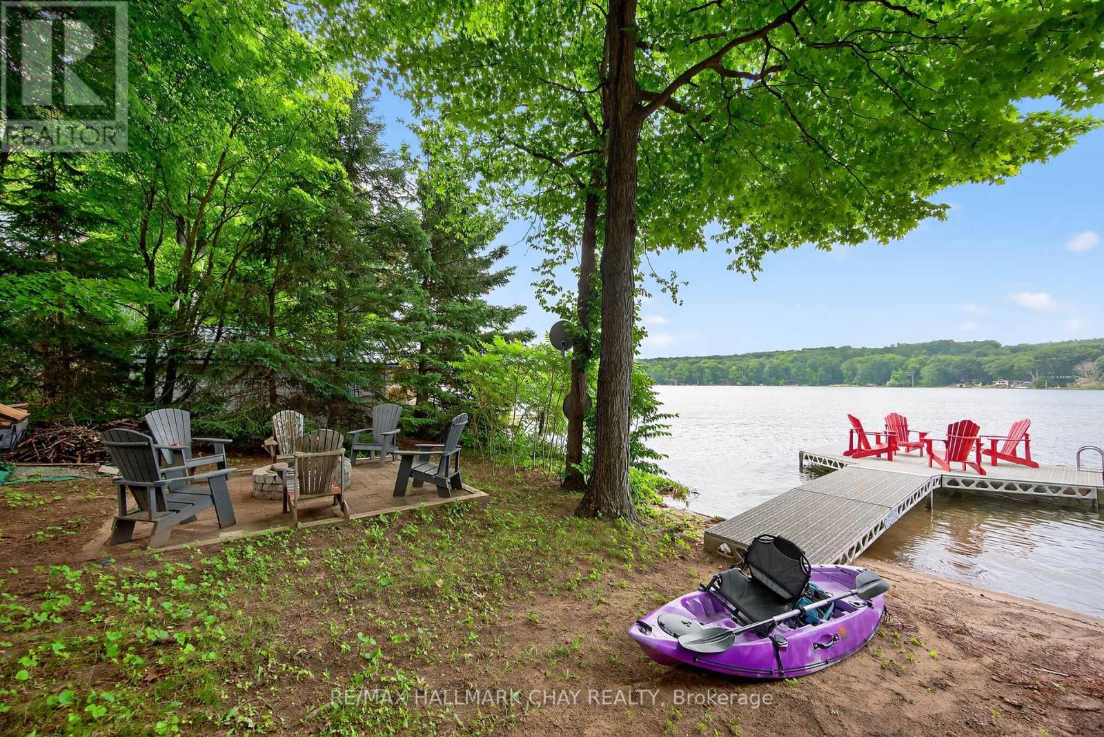Property at 176 FARLAIN LAKE ROAD E image 5