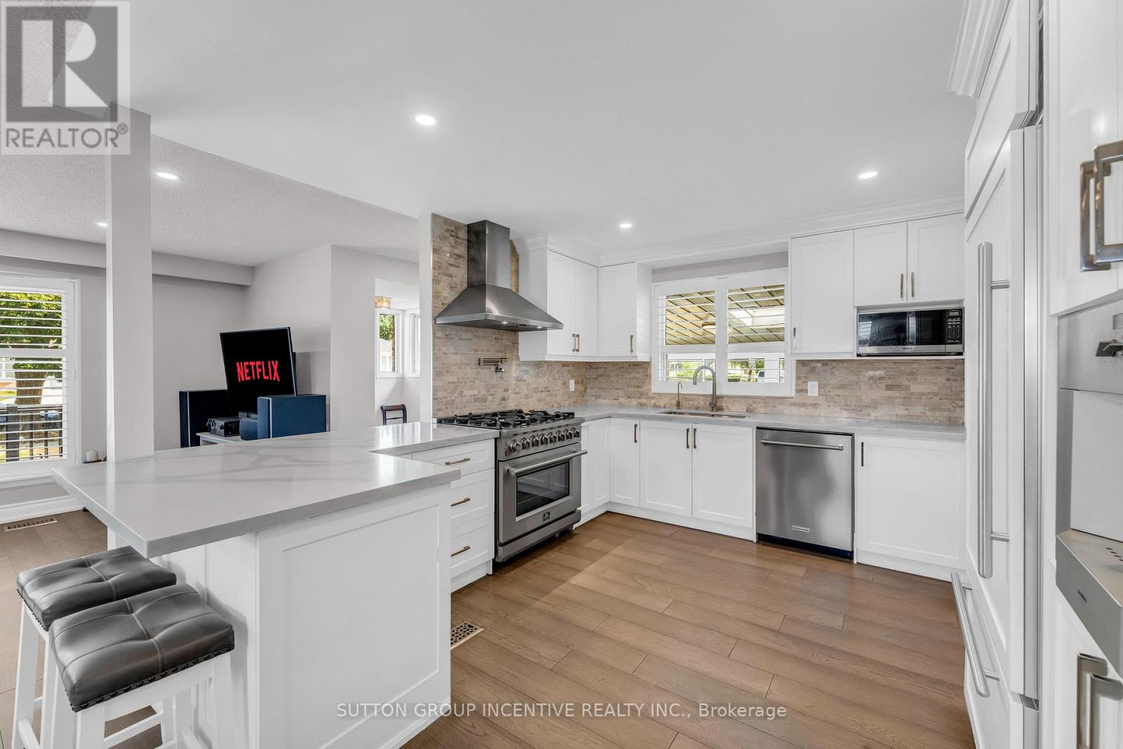55 Dorward Drive, Toronto, Ontario  M9V 2J4 - Photo 15 - W12292431