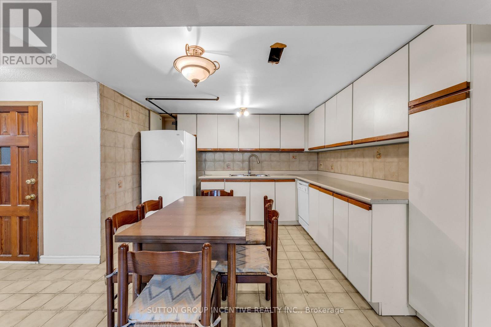 55 Dorward Drive, Toronto, Ontario  M9V 2J4 - Photo 27 - W12292431