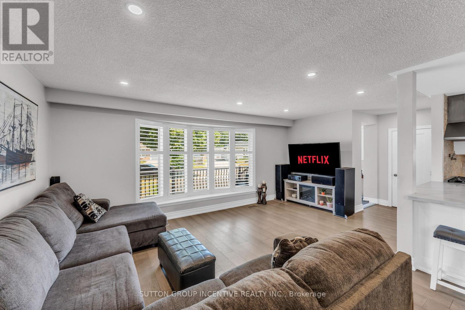 55 Dorward Drive, Toronto, Ontario  M9V 2J4 - Photo 13 - W12292431