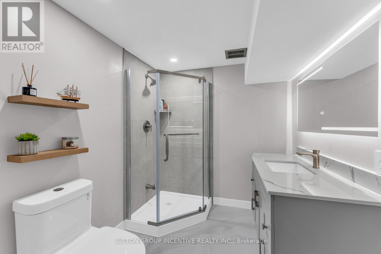 55 Dorward Drive, Toronto, Ontario  M9V 2J4 - Photo 30 - W12292431