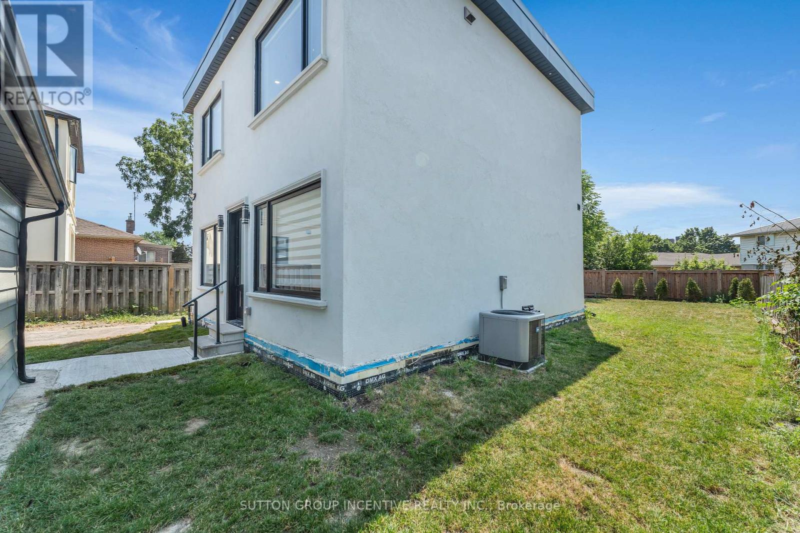 55 Dorward Drive, Toronto, Ontario  M9V 2J4 - Photo 43 - W12292431