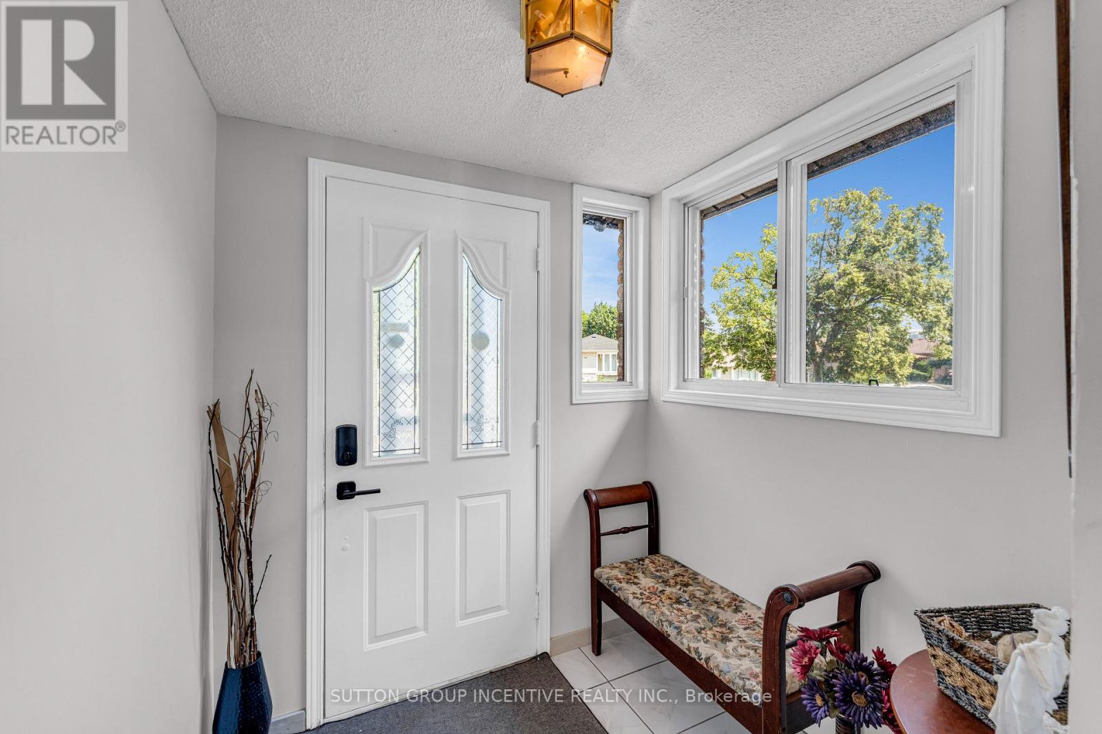 55 Dorward Drive, Toronto, Ontario  M9V 2J4 - Photo 8 - W12292431