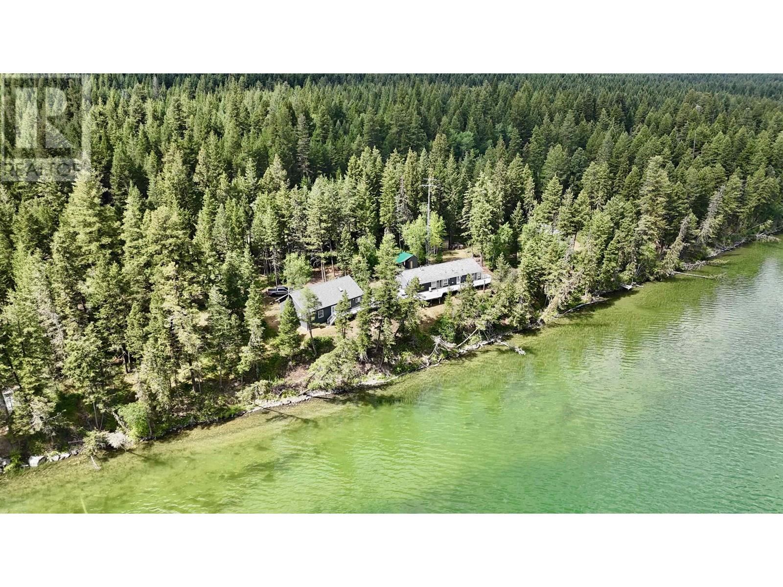 4574 CAVERLY ROAD, Lac La Hache, British Columbia