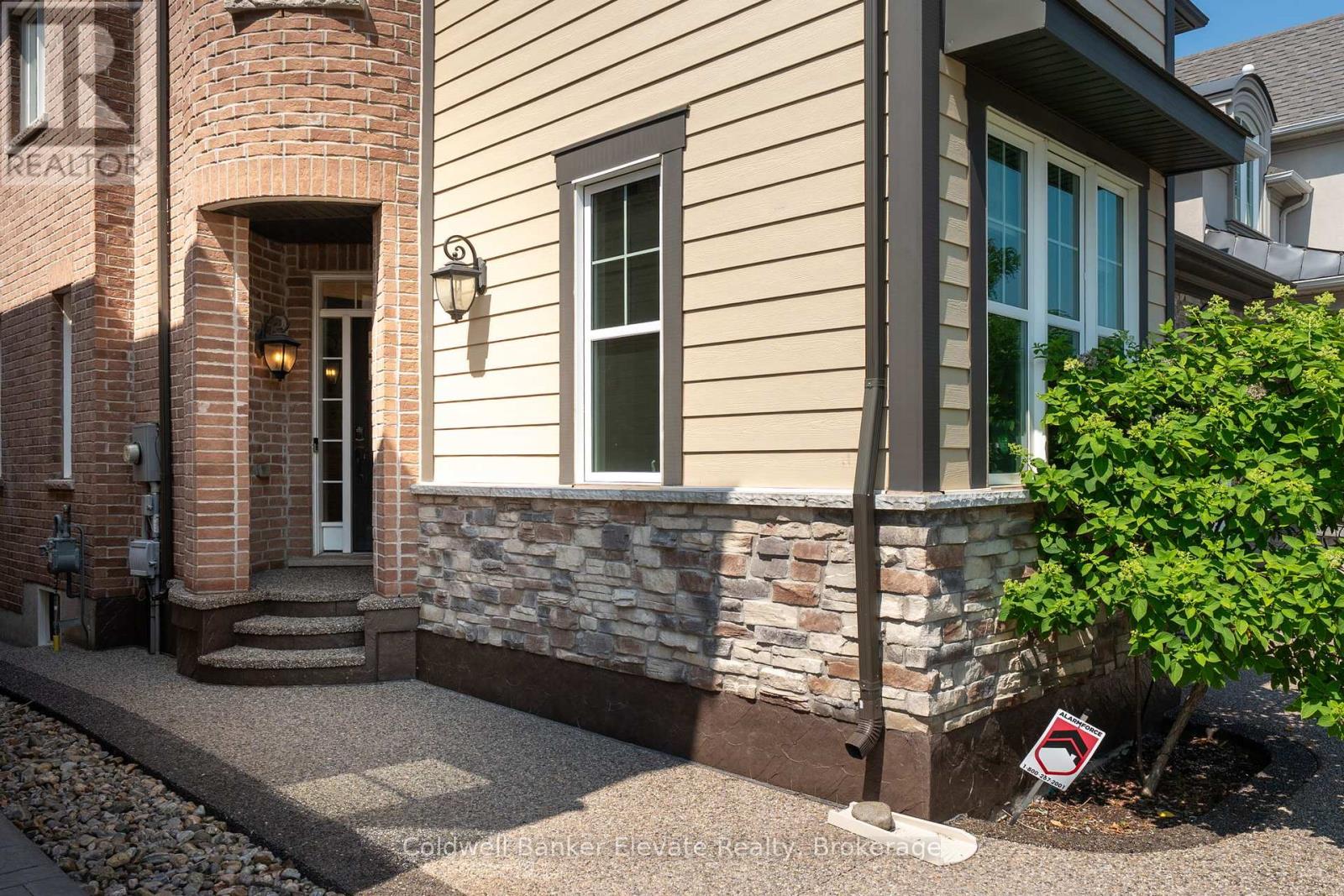 Property at 360 ELLEN DAVIDSON DRIVE image 3