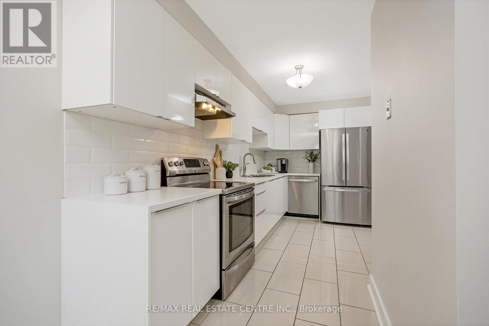 Property at 1120 GABLE DRIVE image 4