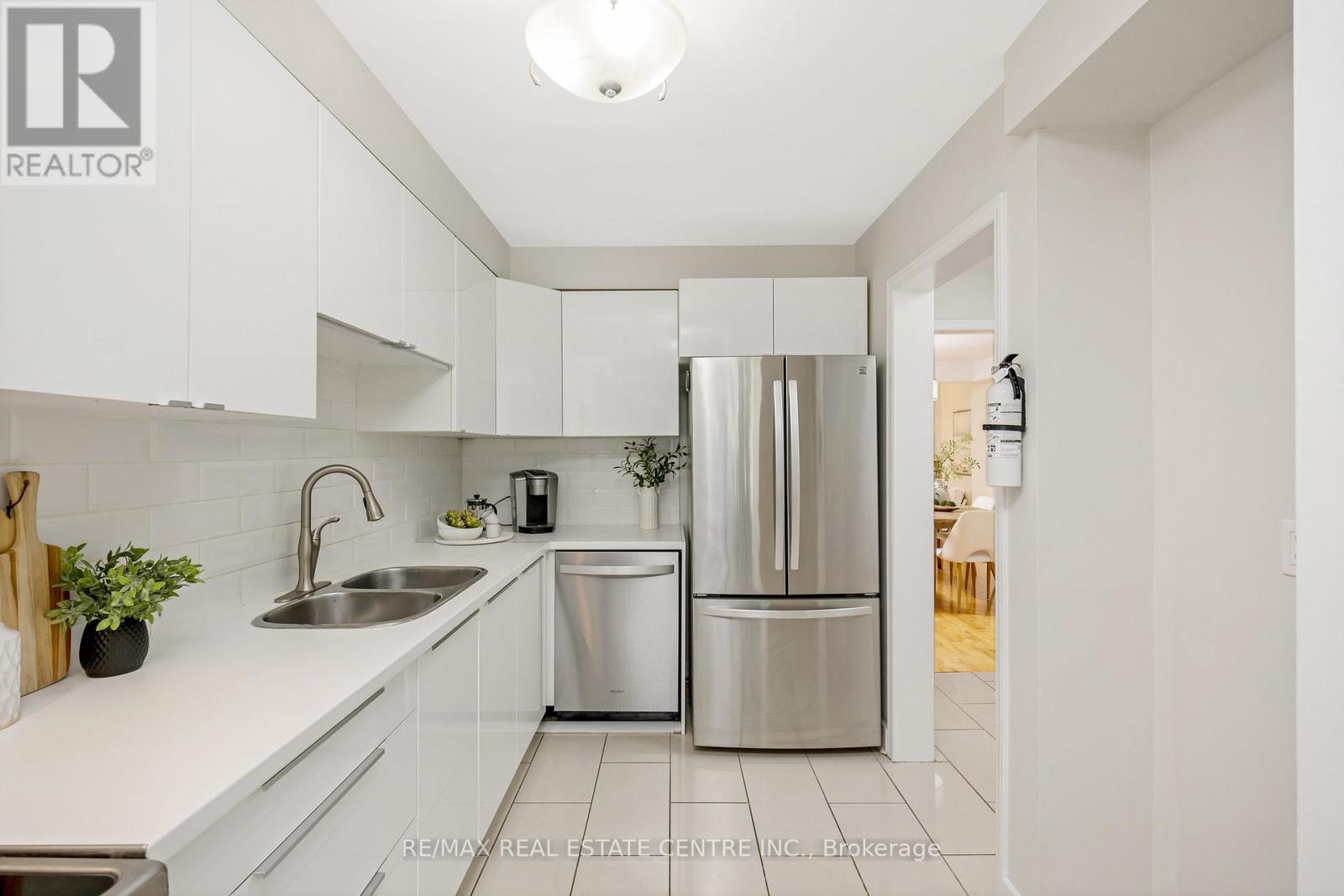 Property at 1120 GABLE DRIVE image 5