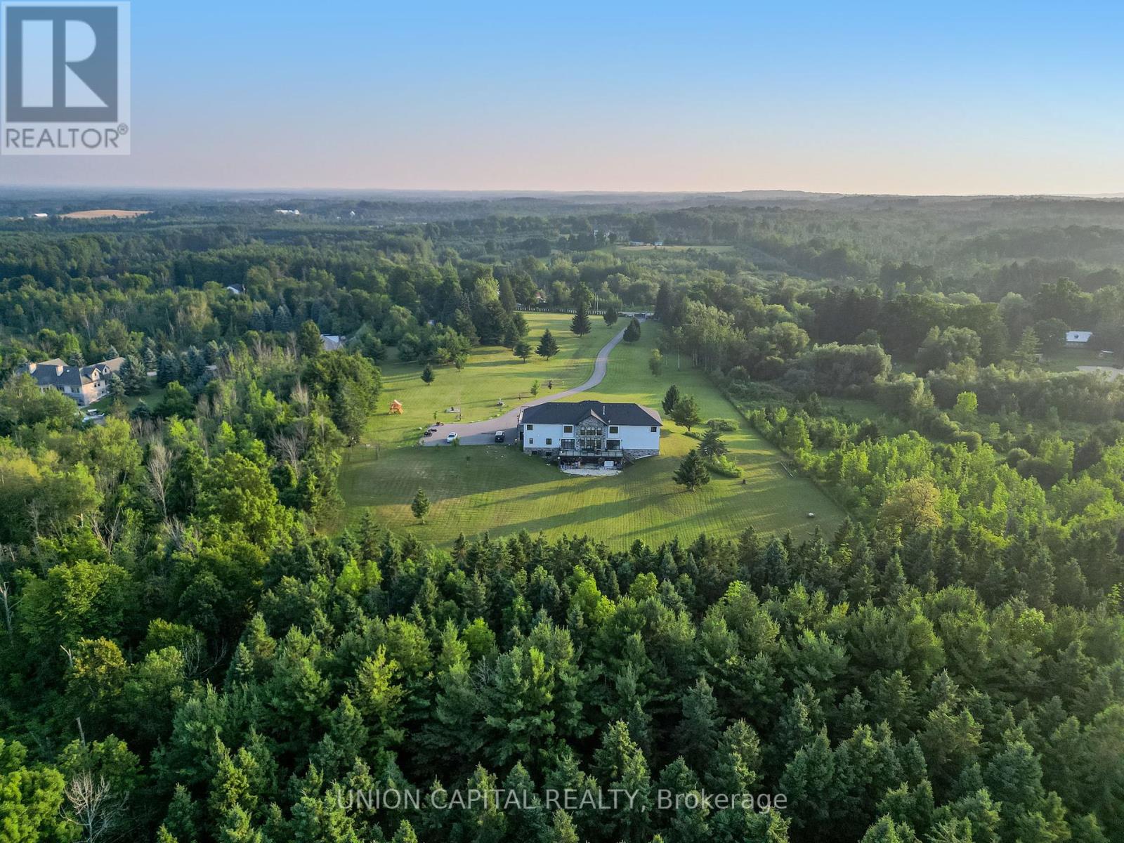 16033 Mississauga Road, Caledon, Ontario  L7C 1X8 - Photo 10 - W12293538