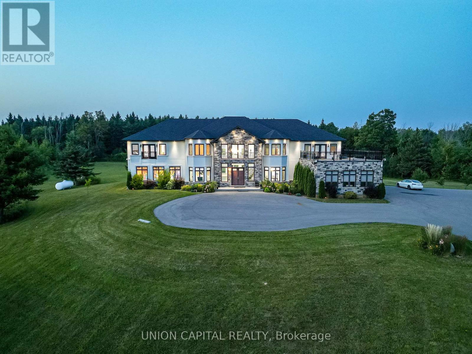 16033 Mississauga Road, Caledon, Ontario  L7C 1X8 - Photo 5 - W12293538