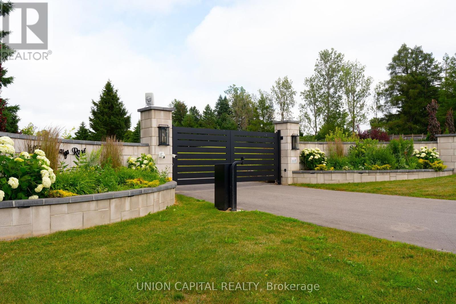 16033 Mississauga Road, Caledon, Ontario  L7C 1X8 - Photo 8 - W12293538