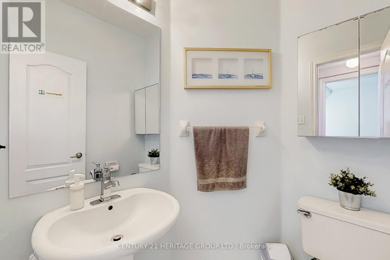 4 Sunnyvale Gate, Brampton, Ontario  L6S 6J3 - Photo 14 - W12293602