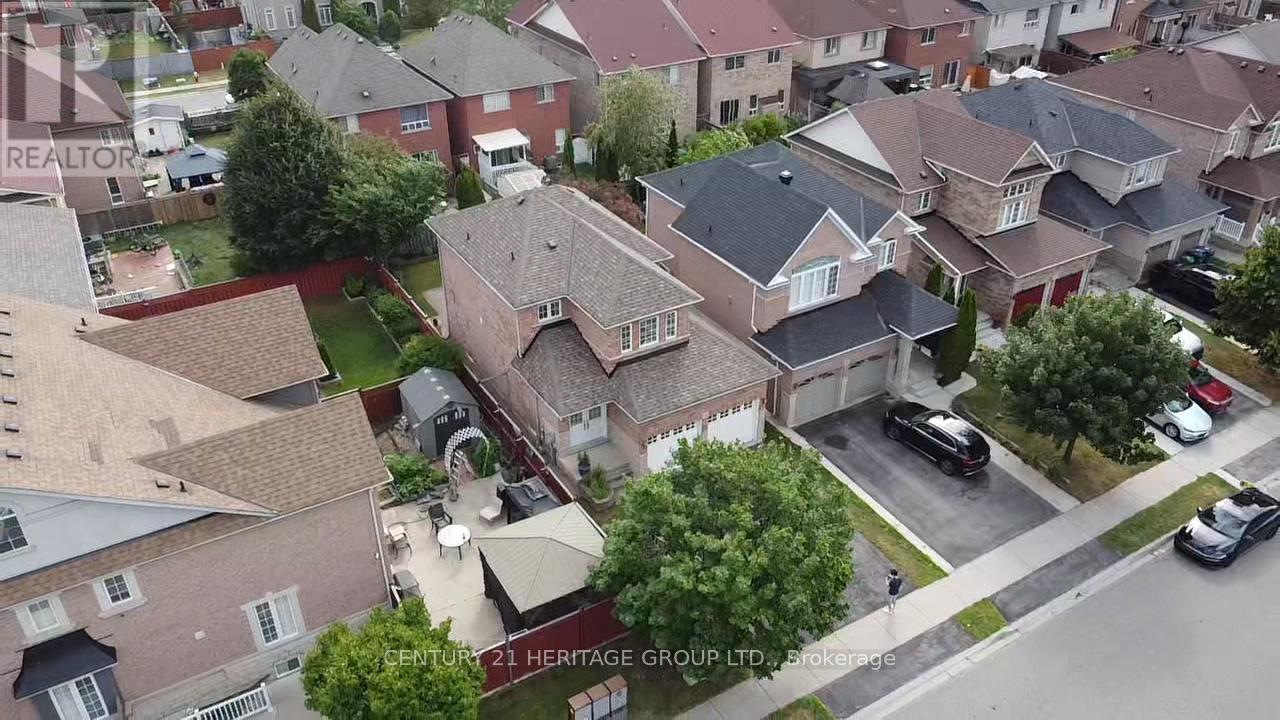 4 Sunnyvale Gate, Brampton, Ontario  L6S 6J3 - Photo 32 - W12293602