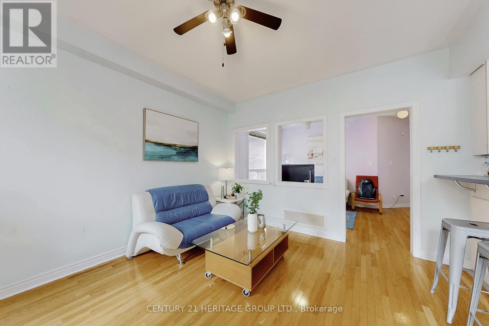 4 Sunnyvale Gate, Brampton, Ontario  L6S 6J3 - Photo 7 - W12293602