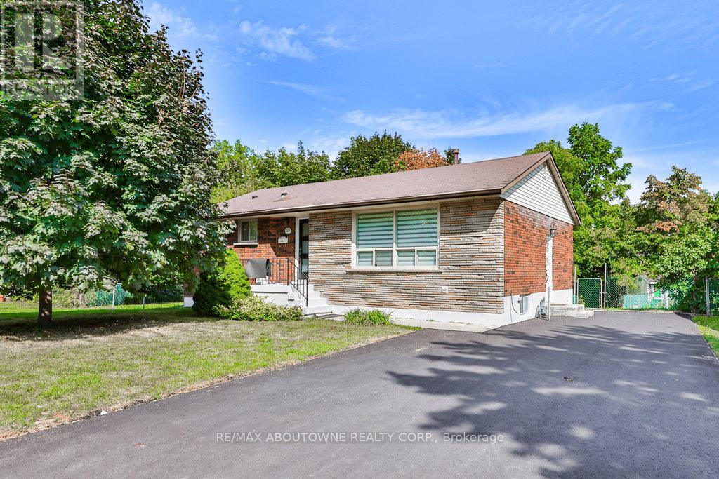 Property at 419 ERINDALE DRIVE image 3