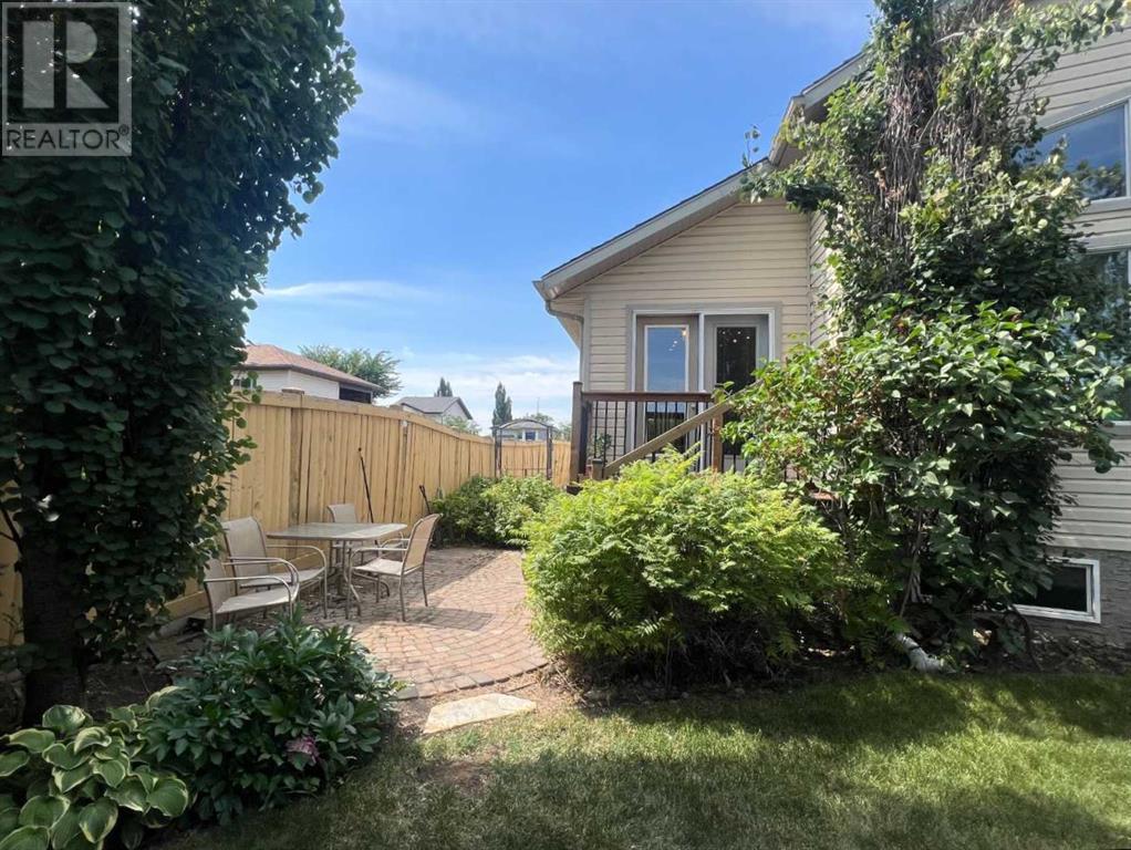 Property at 7017 90 Street image 5