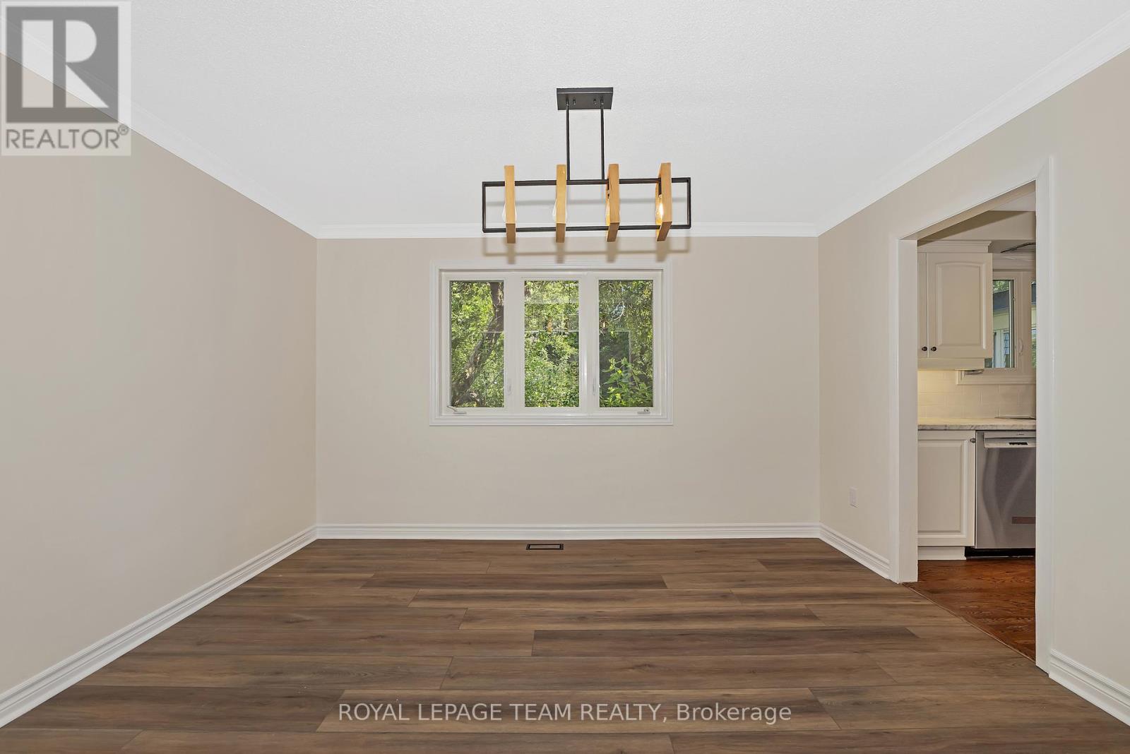 1825 Yale Avenue, Ottawa, Ontario  K1H 6S3 - Photo 11 - X12293827