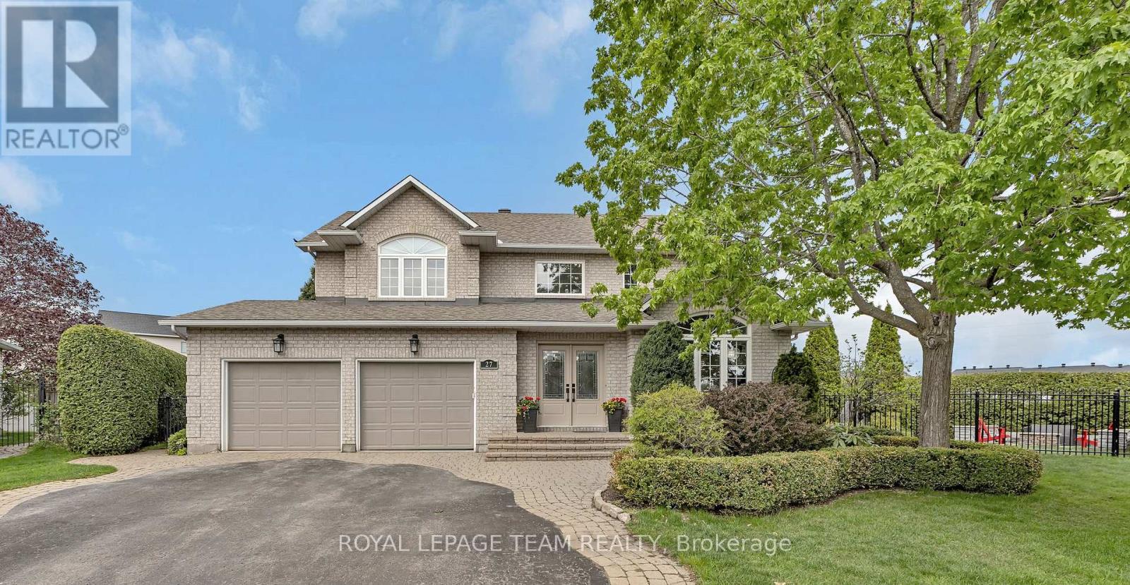 27 Heritage Grove Crescent, Ottawa, Ontario  K2S 1R2 - Photo 1 - X12293928
