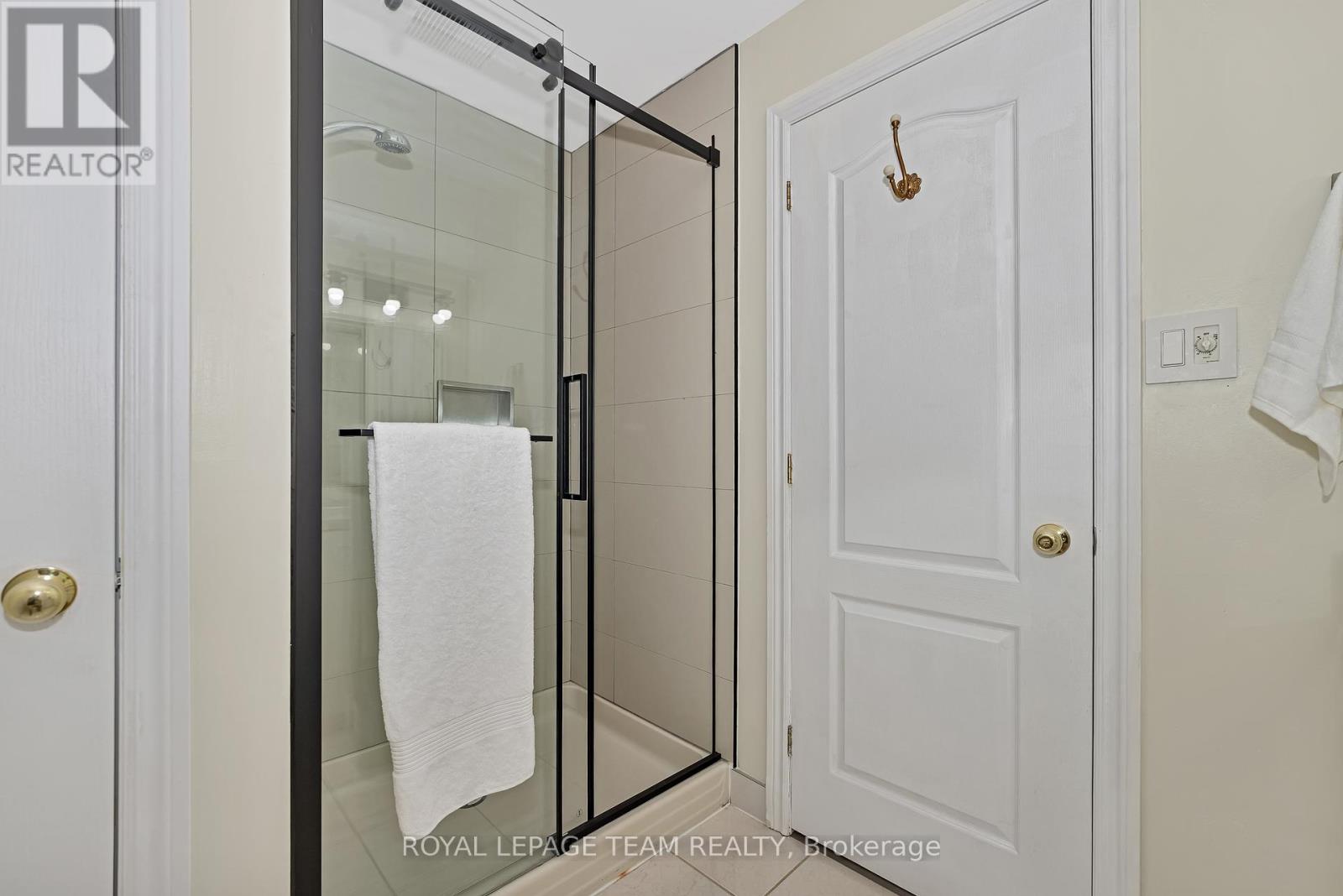 27 Heritage Grove Crescent, Ottawa, Ontario  K2S 1R2 - Photo 30 - X12293928