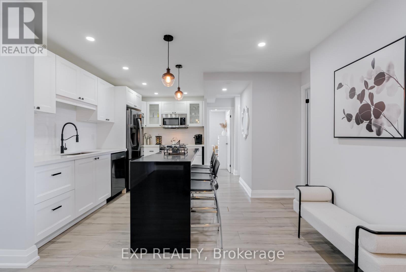 1503 - 299 Mill Road, Toronto (Markland Wood), Ontario  M9C 4V9 - Photo 3 - W12290695