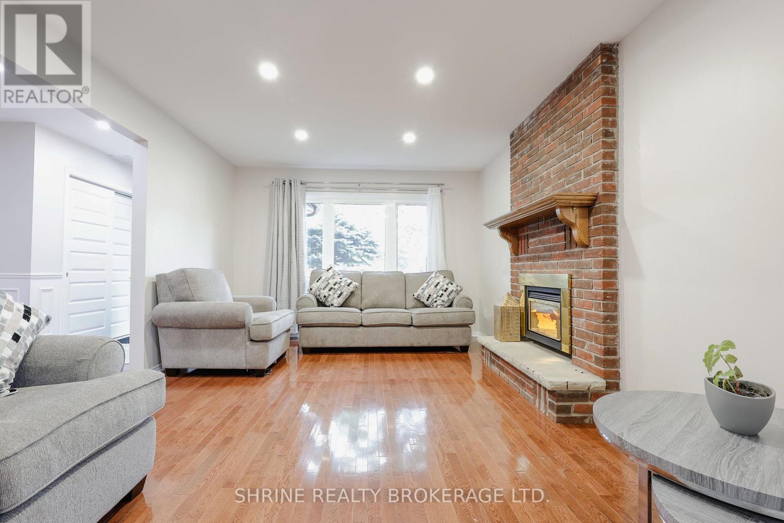 661 Upper Queen Street, London South, Ontario  N6J 4Y6 - Photo 6 - X12293893