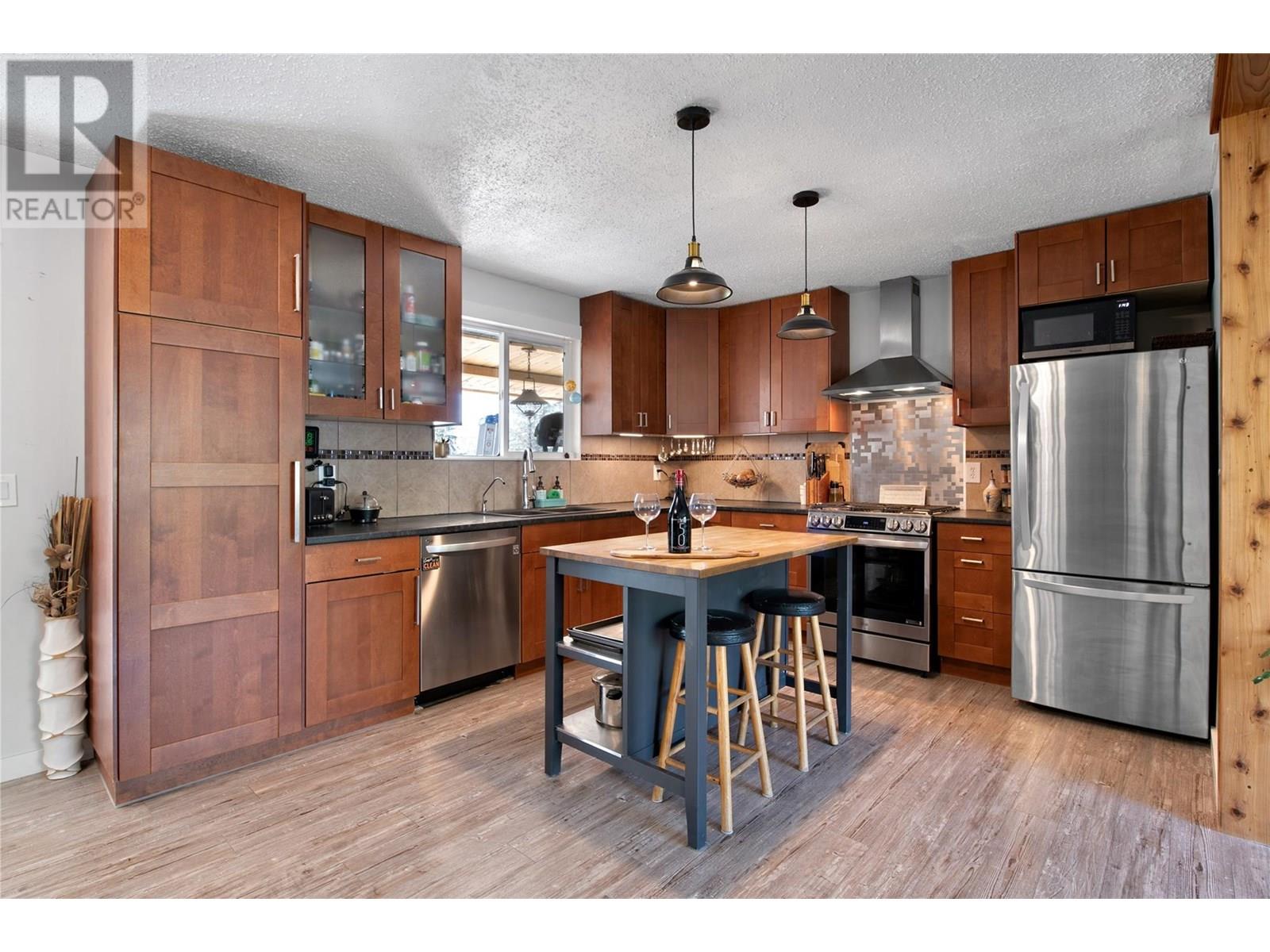 10592 Sherman Drive, Lake Country, British Columbia  V4V 1W2 - Photo 7 - 10356367